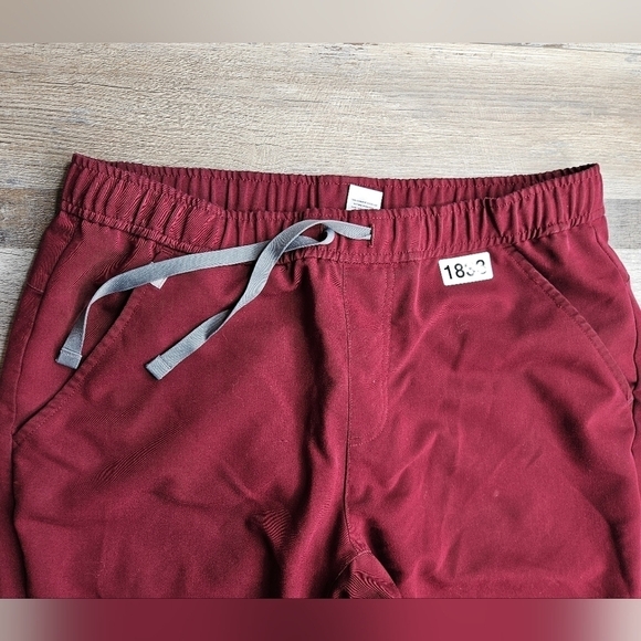 FIGS Burgundy Mens Medium Tansen Jogger Scrub Pants Style MXXSW2004 - Picture 3 of 7